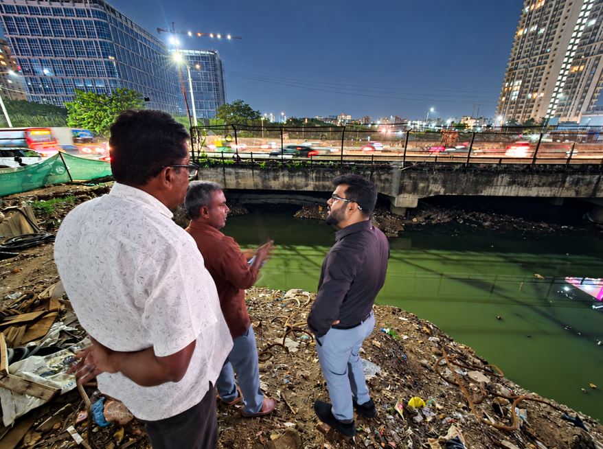 Commissioner orders fix for Hennur Bridge water flow 