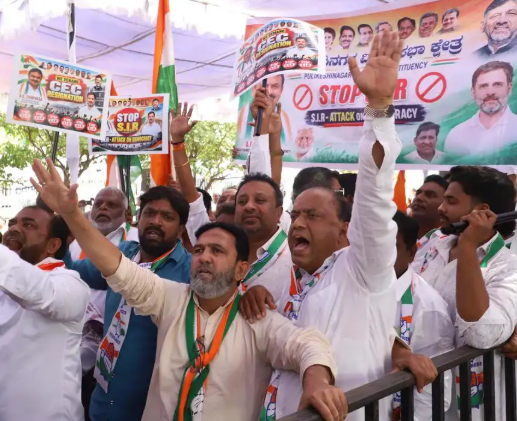Congress stages protest in Haveri against CEC