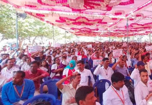 Community Health Officers continue indefinite protest in Bengaluru