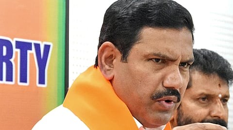BJP Criticises Govt’s Move to Replace EVMs with Ballot Papers