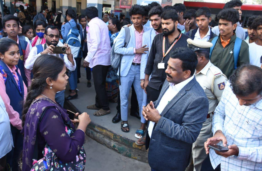 KSCPCR flags staff shortage at Chikkaballapur district hospital