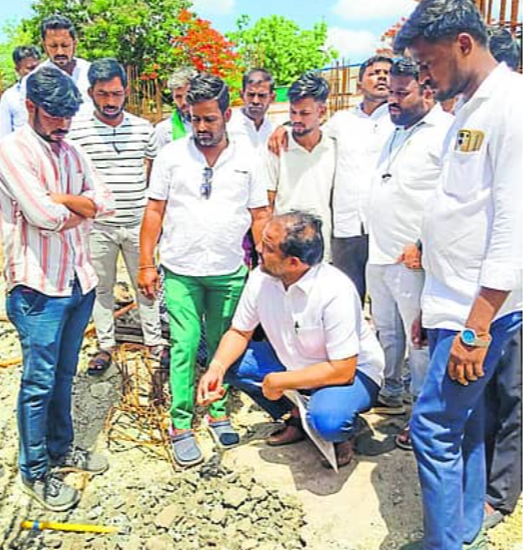 MLC Basanagouda inspects the govt hospital construction site
