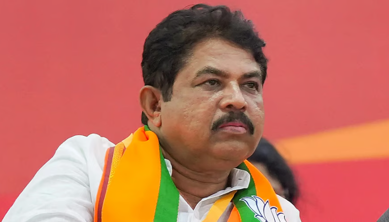 Gruhalakshmi scheme row: Ashoka alleges beneficiaries were cheated