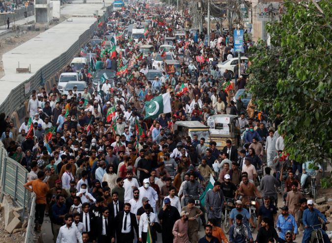 Pak farmers oppose govt push for corporate farming