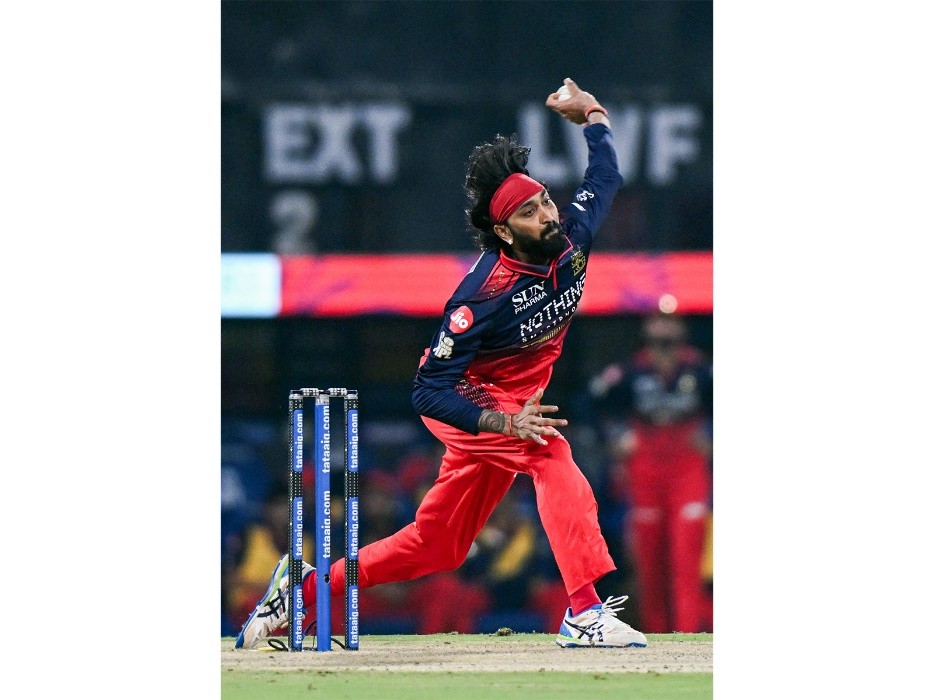 Pandya embraces pressure as champions defend title