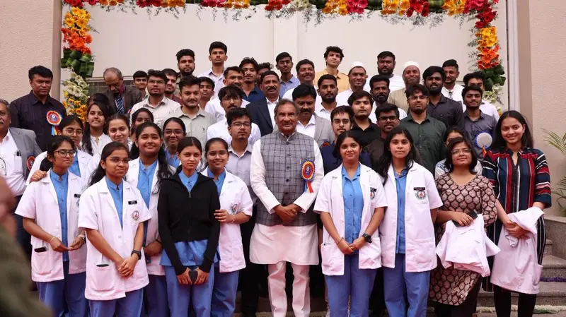Guarantee schemes put Karnataka at top in per capita income: KJ George