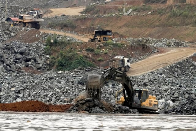 Myanmar revives controversial 3.6 billion dollar dam