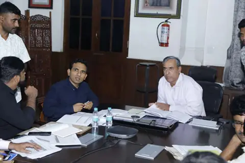 Bengaluru officials discuss health, welfare updates