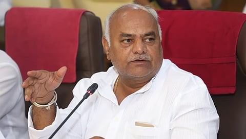 Will study TN, MP model to map outnew textile policy: Patil