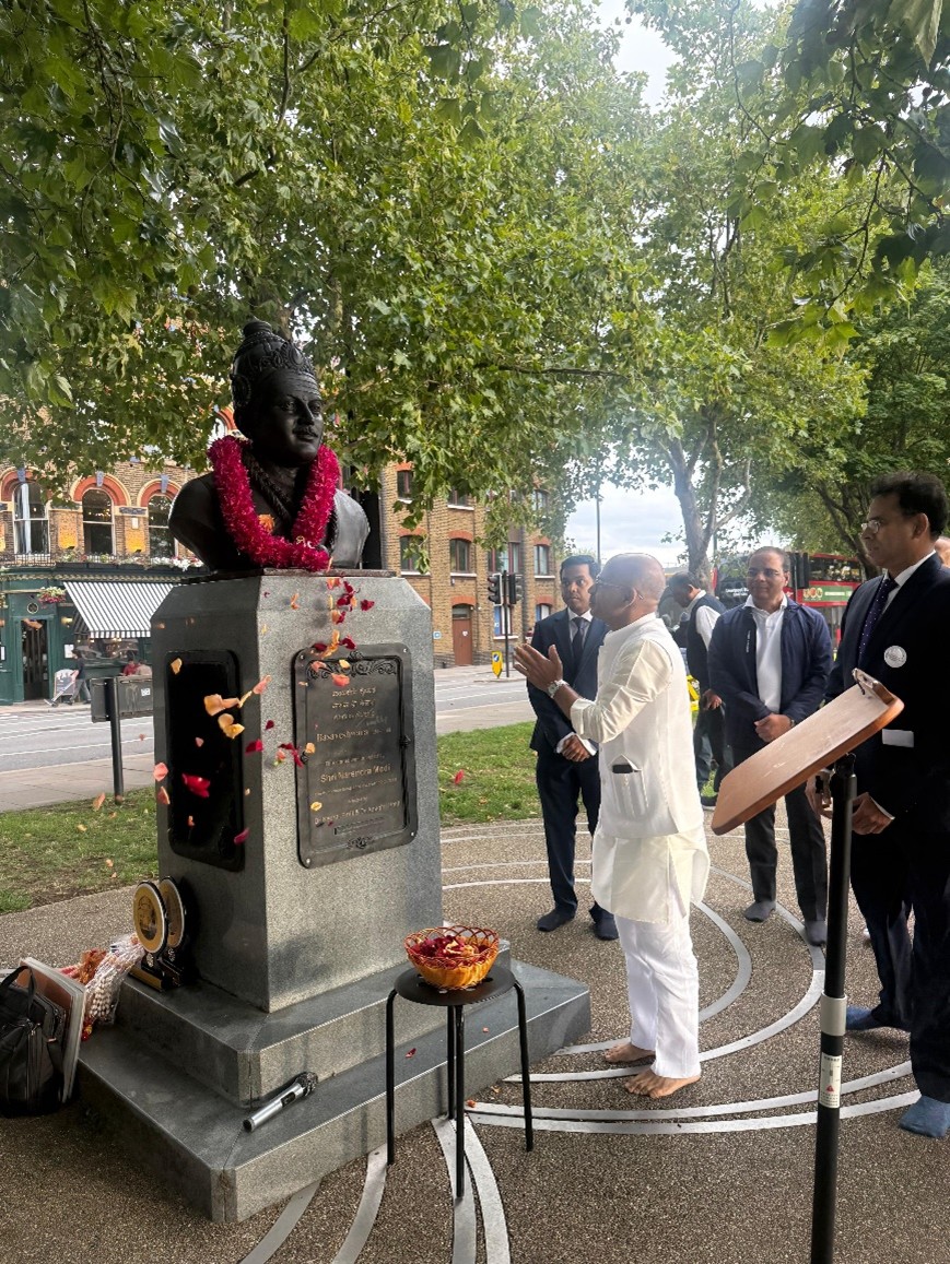 Dr. Patil Pays Floral Tribute to Basavanna Statue in London