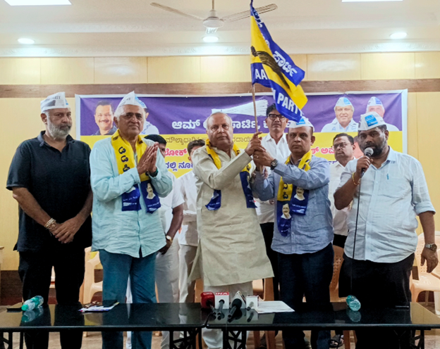 Lok Shakti leaders shift allegiance, join AAP