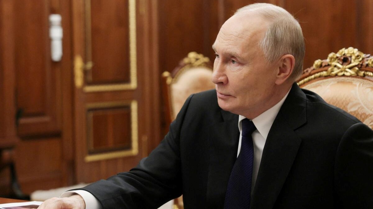 Putin orders expansion of buffer zone in Ukraine