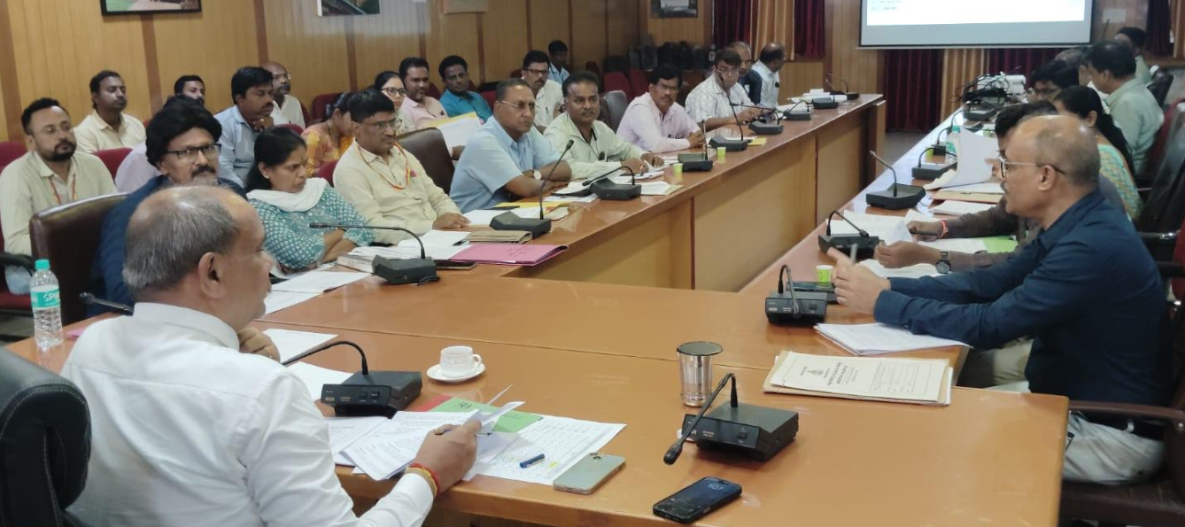 Gadag district reviews disease control meeting