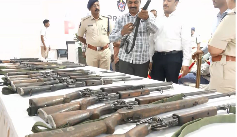 Senior Maoist leader, 8 cadres surrender in AP