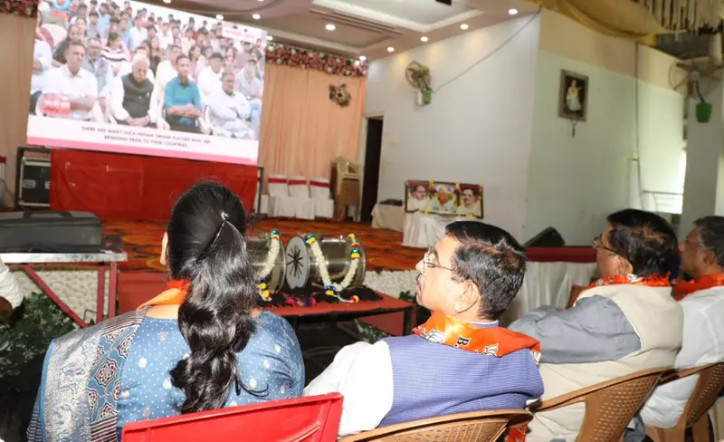 Modi praises Karnataka farm goods going global
