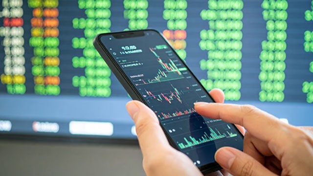 Sensex, Nifty Rise On Domestic And Global Support