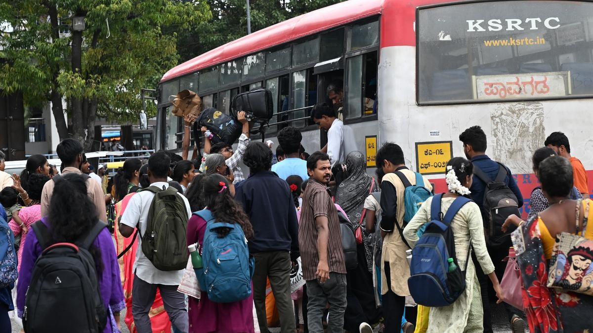 Traffic snarls across city as people leave ahead of Deepavali