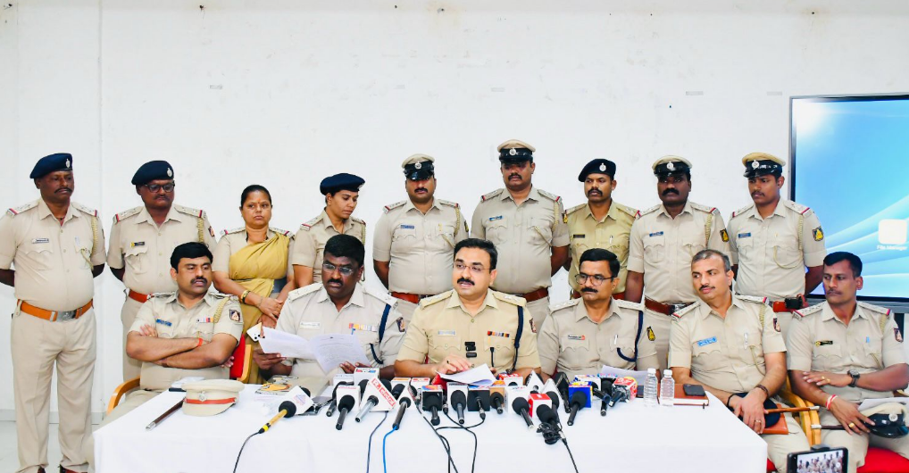 Major breakthrough in theft cases in Indi sub-division; 42 arrested