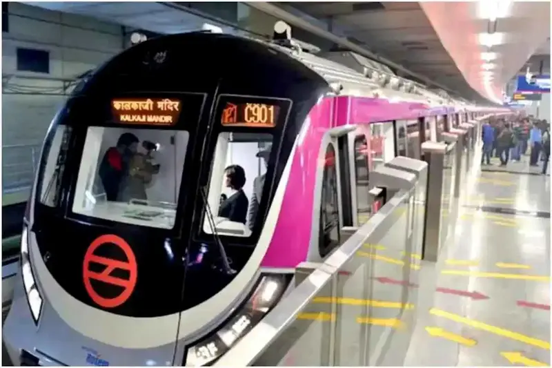 Bengaluru Metro, Pink Line trainset hits tracks for first trials