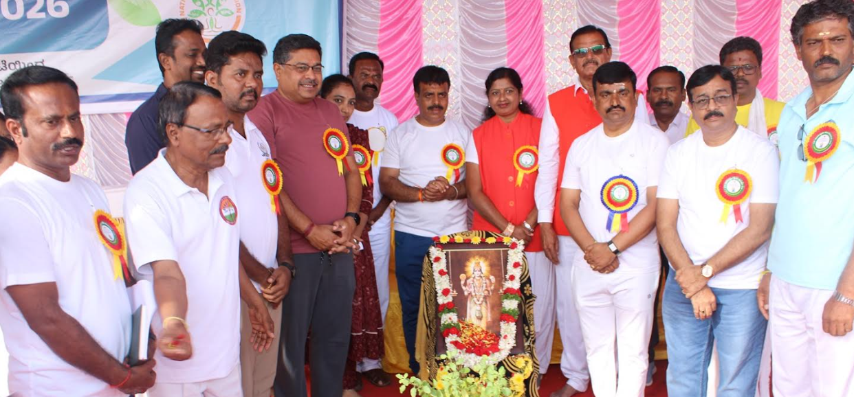 Murugarajendra Stadium hosts mass yoga session