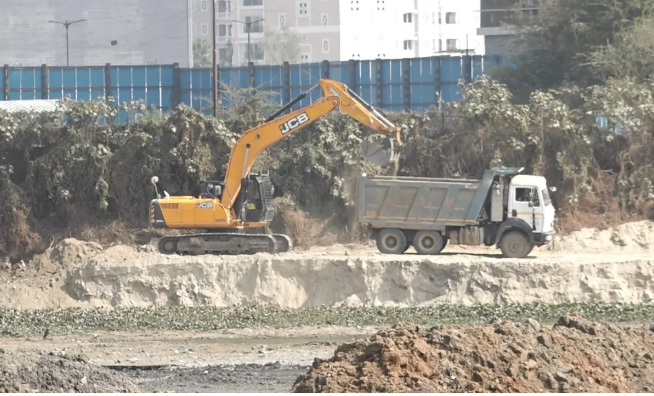 Bellandur lake buzz sparks questions, restoration work or encroachment fears