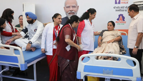 Delhi CM, Ministers Join Blood Donation Drive on PM Modi’s Birthday