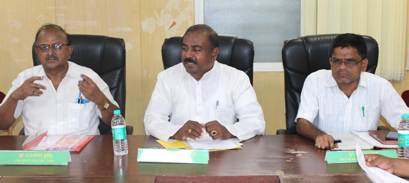 Agriculture Society president raises school regulation issue