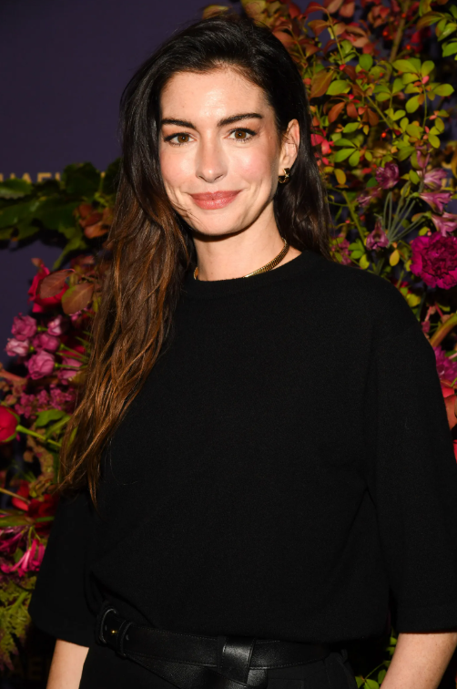 Anne Hathaway opens up on motherhood struggles