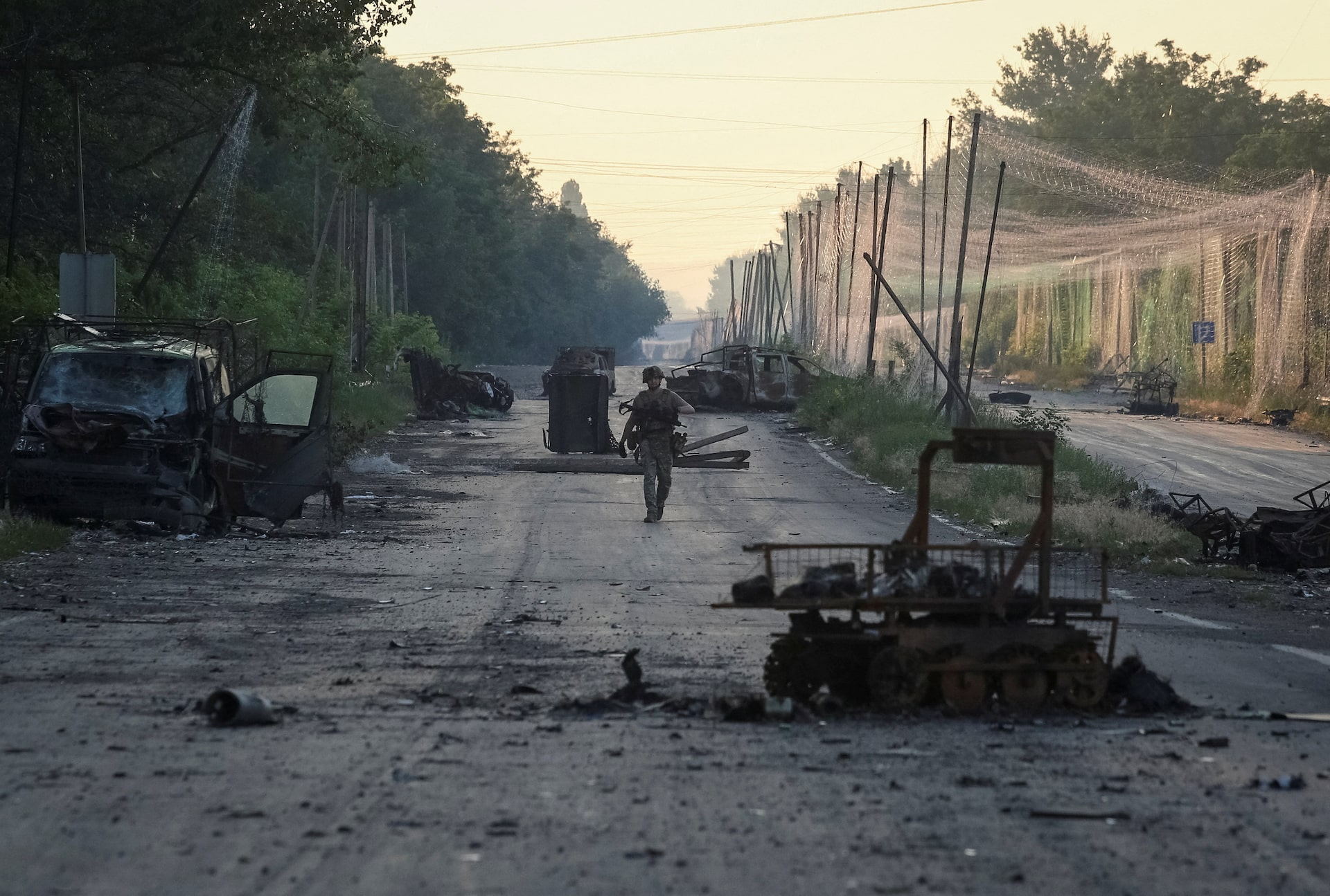Russia ups offensive against strategic Ukrainian stronghold