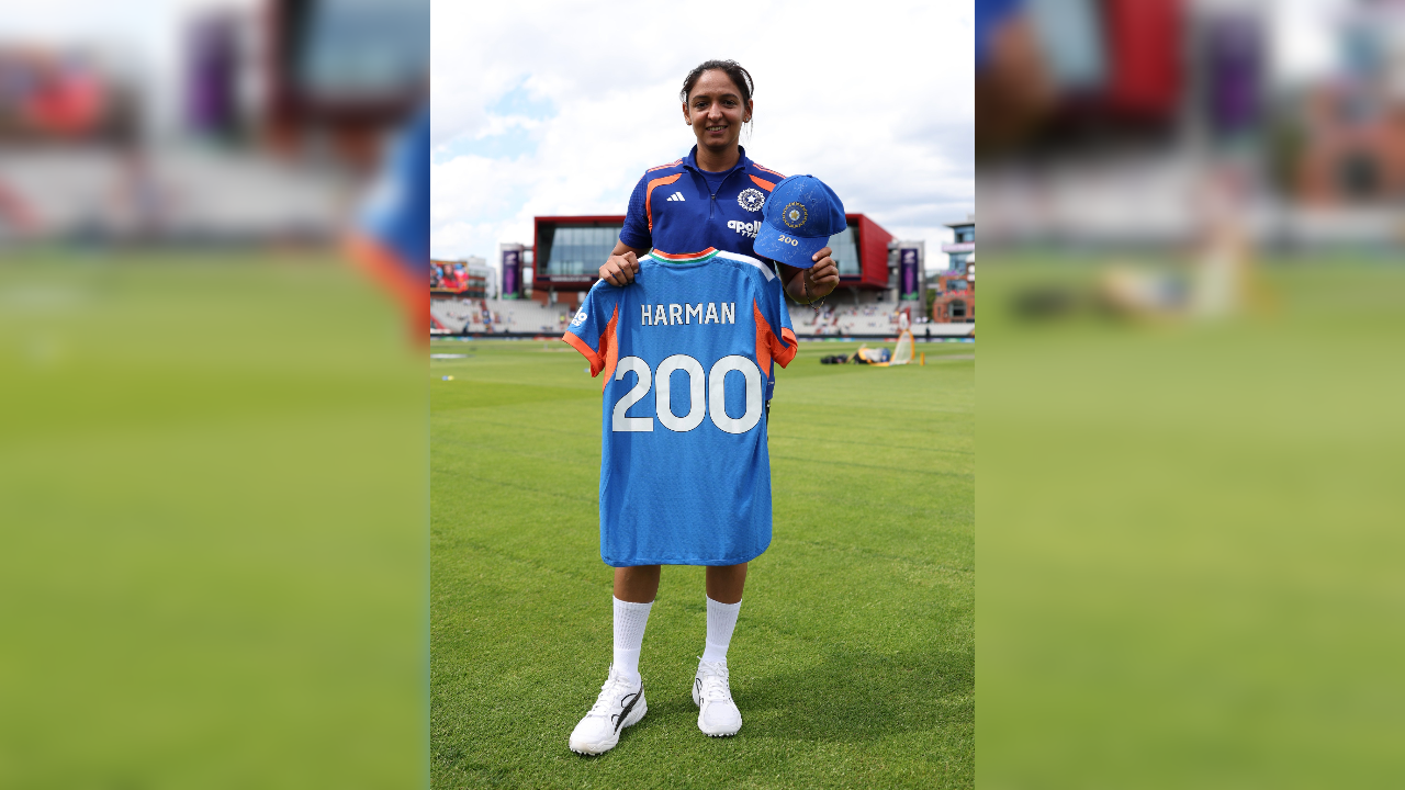 Harmanpreet becomes first cricketer to play 200 T20 internationals