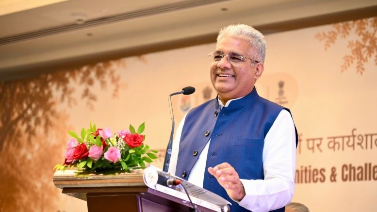Yadav leads talks on tiger re-introduction projects