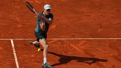Sinner cruises in Madrid as Gauff battles illness to stay alive