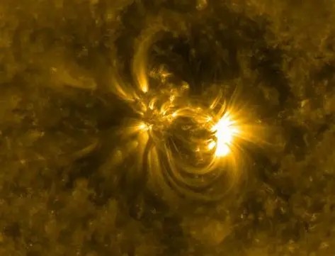 AI Model ‘Surya’ Enhances Solar Storm Forecasting