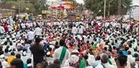 Farmers Stage Protest in Support of Jai Kisan Market