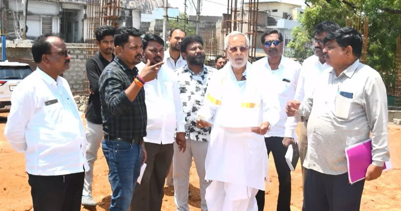 MLA Channaraddi inspects development works near Yadgir