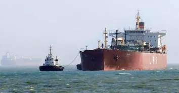 Indian gas ships brave tense sea route