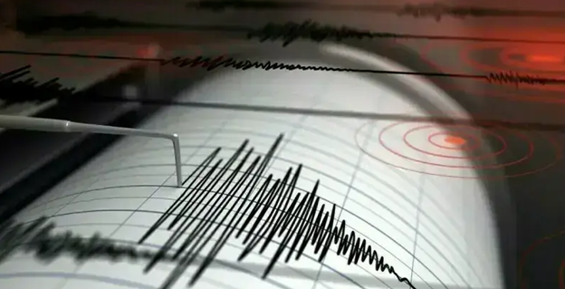 Strong earthquake jolts southern Philippines coastal area