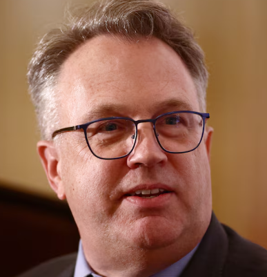 Williams expects inflation to ease gradually