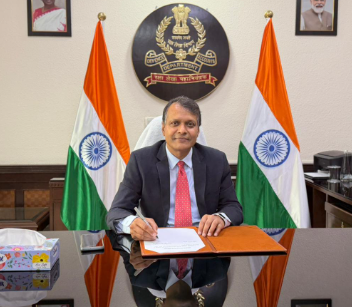 Vishvajit Sahay, Bharat Khera assume key govt roles