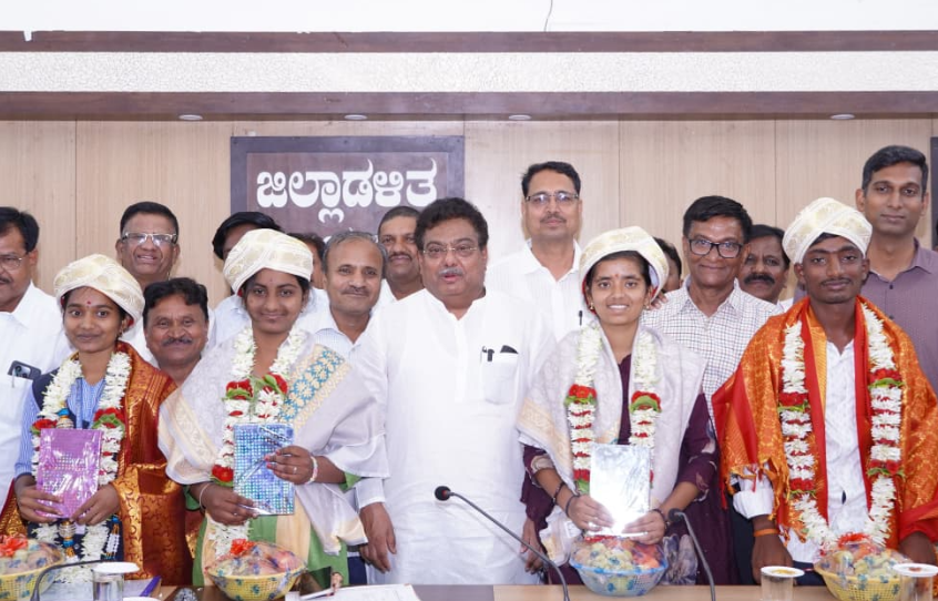 State-level achievers in II PUC felicitated by Minister M.B. Patil