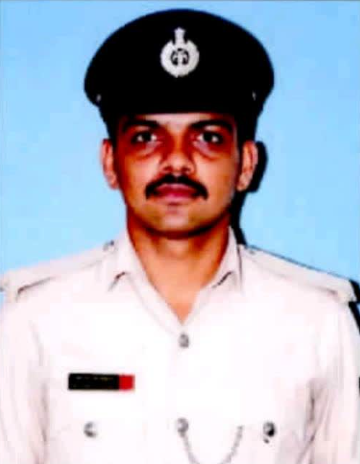 Tragedy strikes as young newlywed constable dies