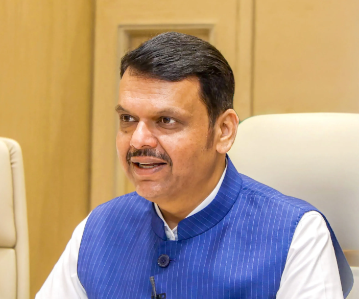 Maharashtra CM orders probe into RTO corruption