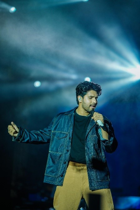 Armaan Malik set B’luru ablaze with live concert