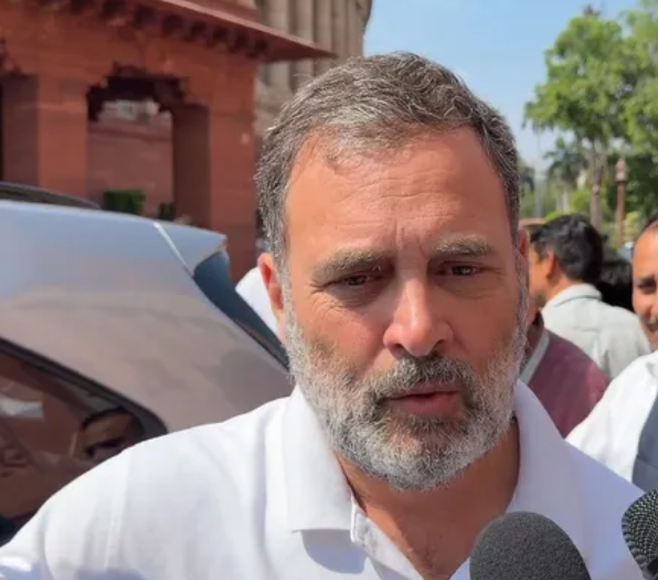 Rahul postpones Kerala visit amid Sonia’s hospitalisation