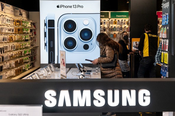 Global chip shortage squeezes smartphone market