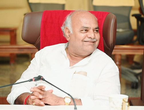 Sugarcane MSP row: Min hits back at Central govt allegations