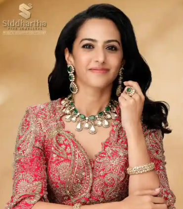 Balakrishna’s daughter Tejeswini shines in jewellery ad debut