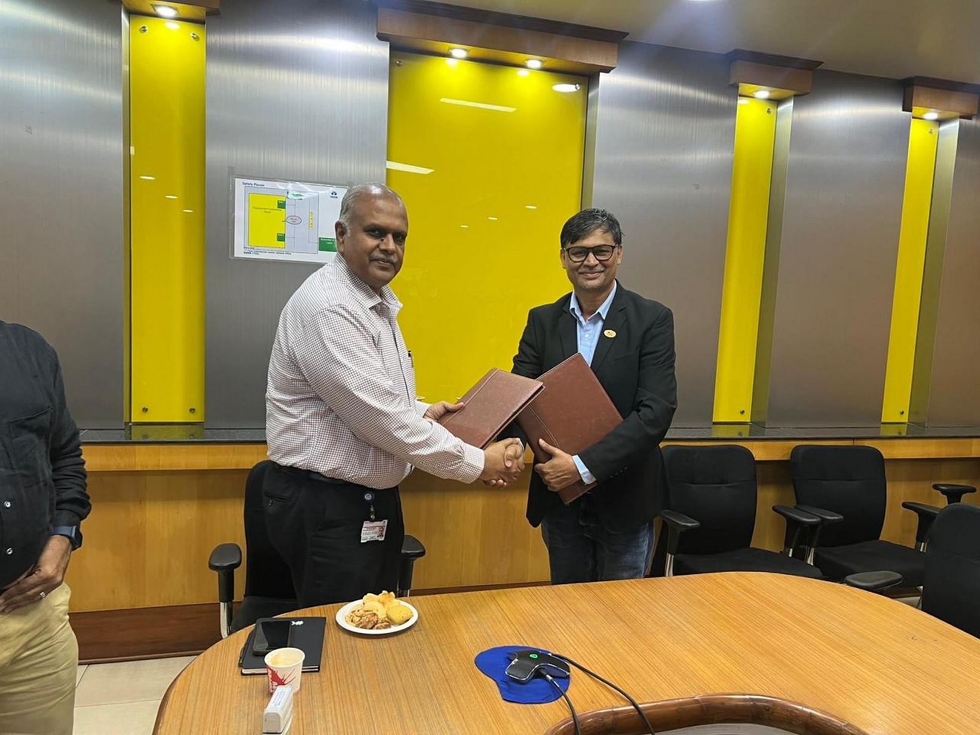 GAIL, Tata Steel signs GSA for supply of natural gas