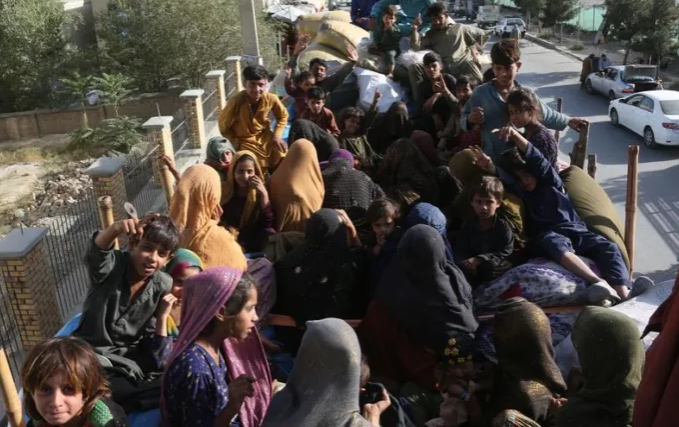 UN raises alarm over Afghan refugee deportations