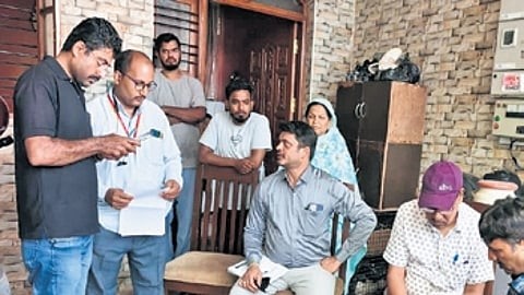 Absenteeism, duplication and rising costs plague Census house-listing exercise